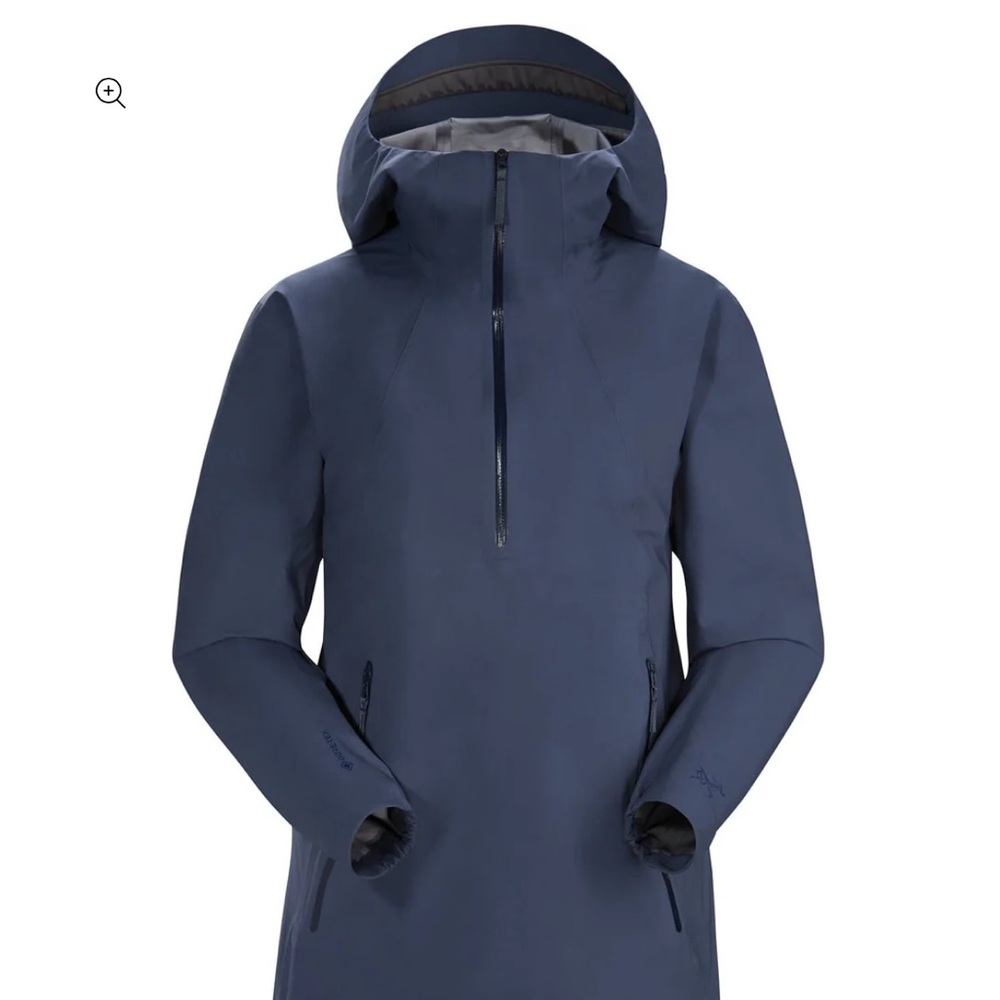 Arc'teryx Women's Venda anorak, beautiful navy color